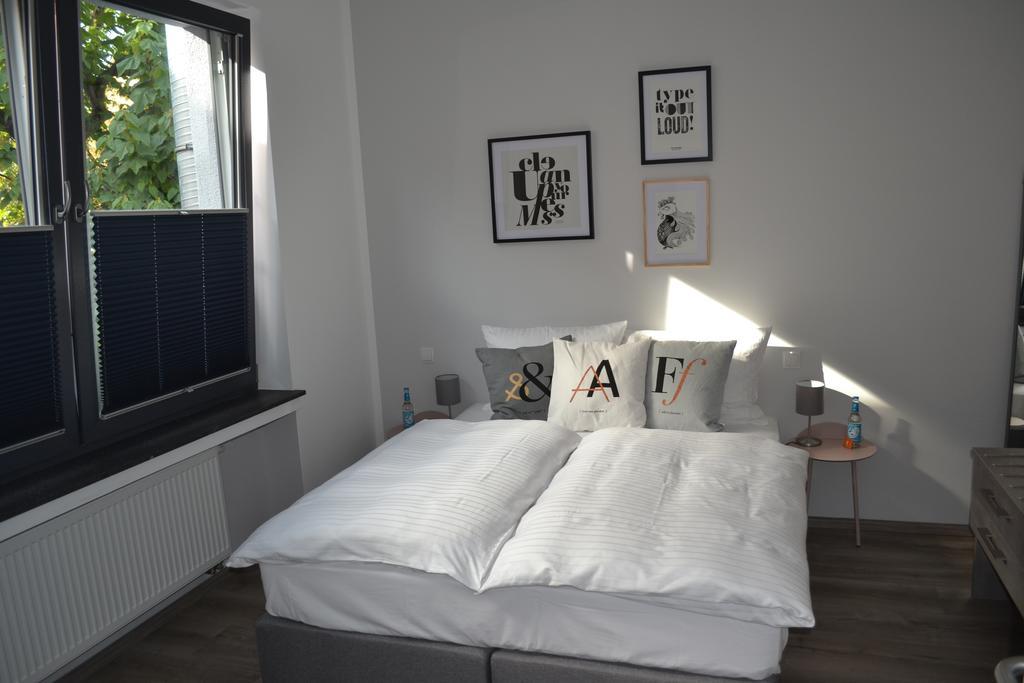 Boutique-Hotel "Stilvoll" أندرناخ الغرفة الصورة