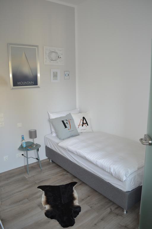 Boutique-Hotel "Stilvoll" أندرناخ الغرفة الصورة
